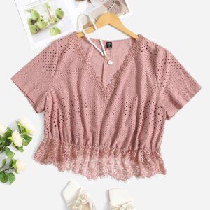 Plus Size 24/26 Shein Fit+ Eyelet Embroidered Contrast Eyelash Lace Crop Tee NWT